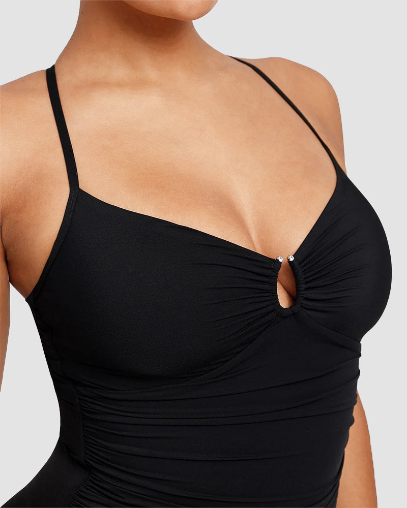 Sienna | Formande baddräkt med elegant cut-out – För en självsäker sommarlook