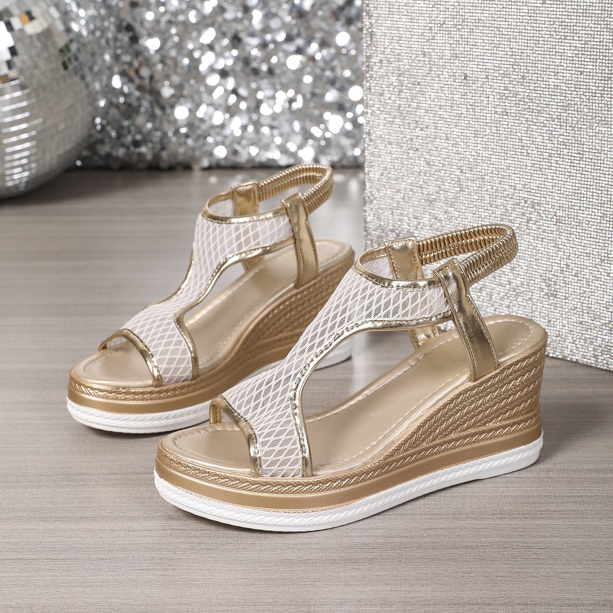 Astrid | Eleganta ortopediska instegssandaler med klack